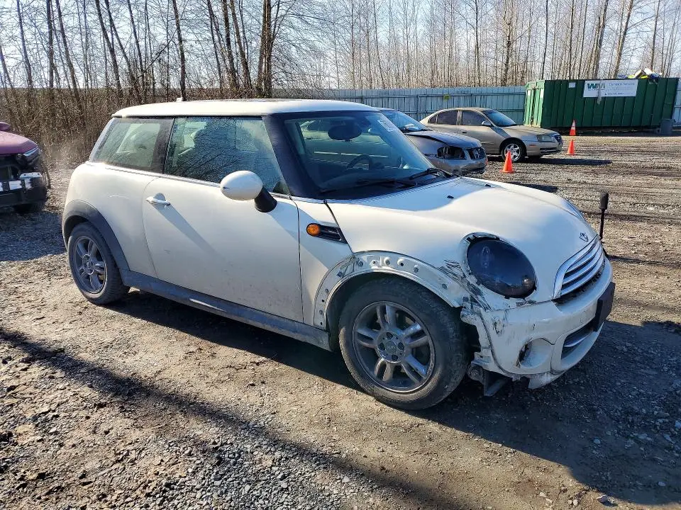 2013 MINI COOPER   