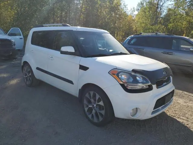 2013 KIA SOUL +  