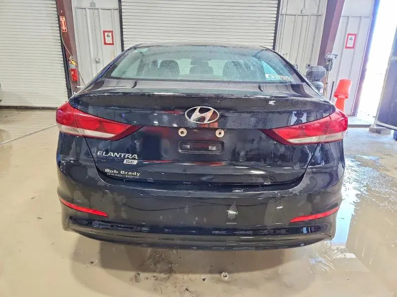2018 HYUNDAI ELANTRA SE  