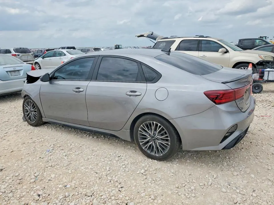 2023 KIA FORTE GT LINE  