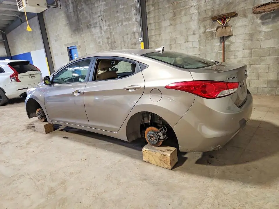 2012 HYUNDAI ELANTRA LIMITED  