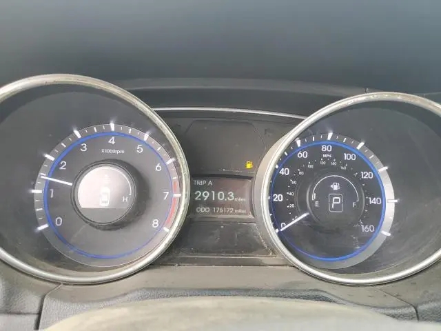 2011 HYUNDAI SONATA SE