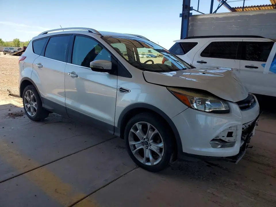 2016 FORD ESCAPE TITANIUM  