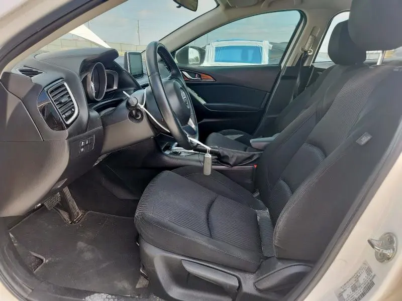 2015 MAZDA 3 TOURING  