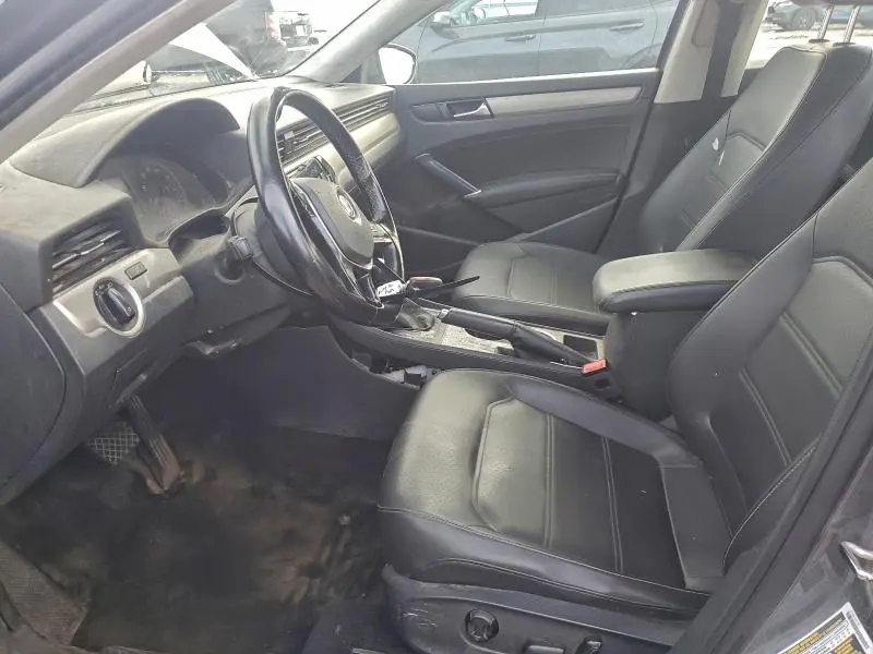 2020 VOLKSWAGEN PASSAT SE  