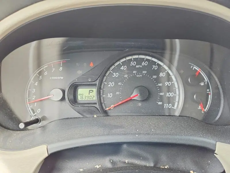 2011 TOYOTA SIENNA LE  