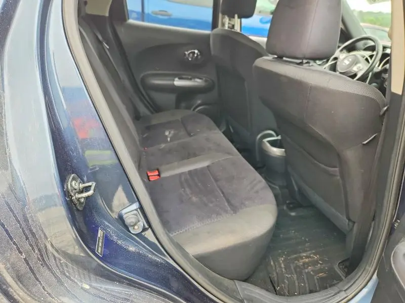 2011 NISSAN JUKE S  