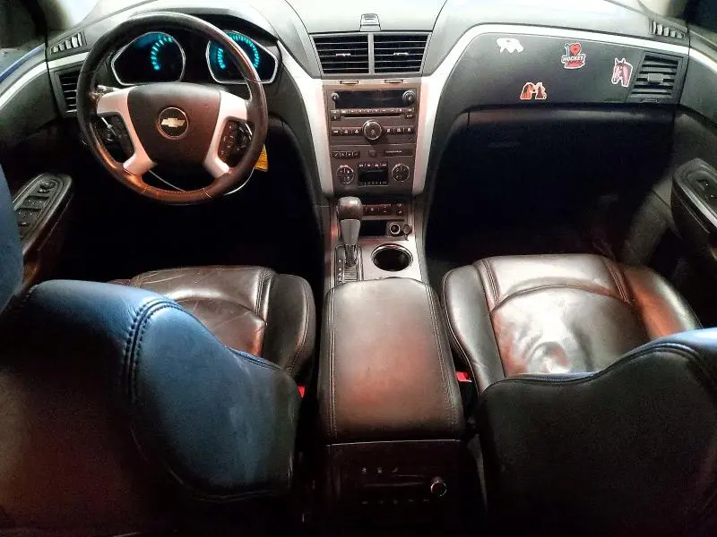 2010 CHEVROLET TRAVERSE LT  
