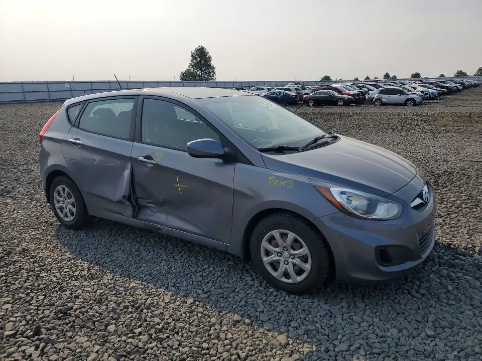 2014 HYUNDAI ACCENT GS  