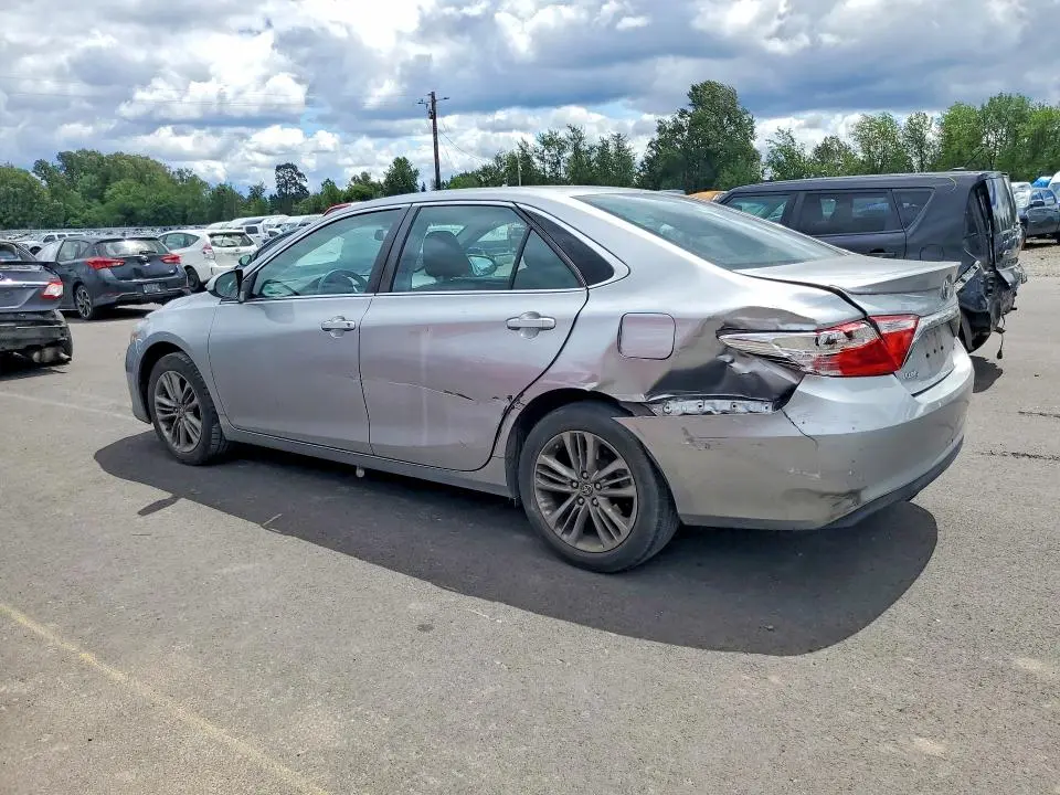 2017 TOYOTA CAMRY SE  