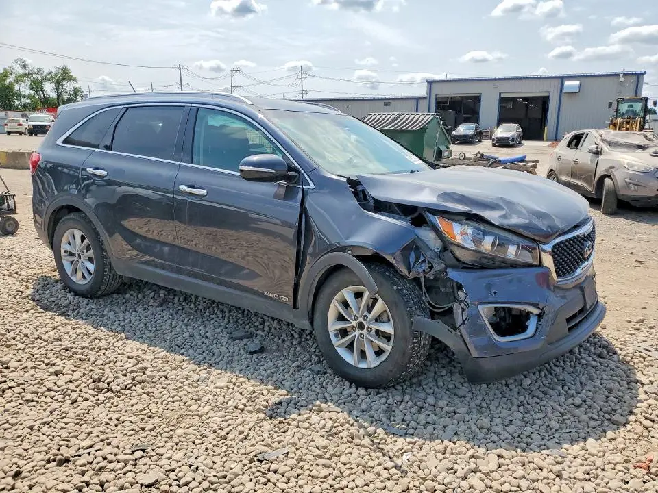 2017 KIA SORENTO LX V6  