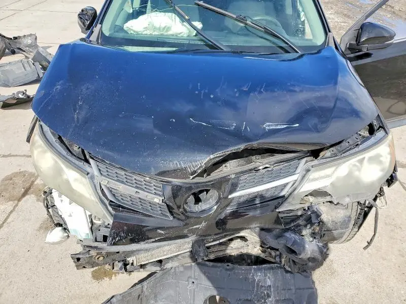 2013 TOYOTA RAV4 XLE  