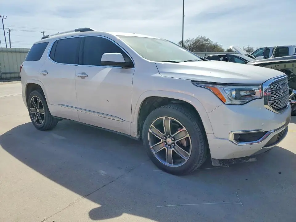 2018 GMC ACADIA DENALI  