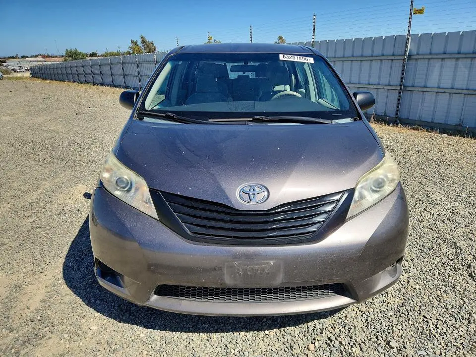 2013 TOYOTA SIENNA L 7-PASSENGER  