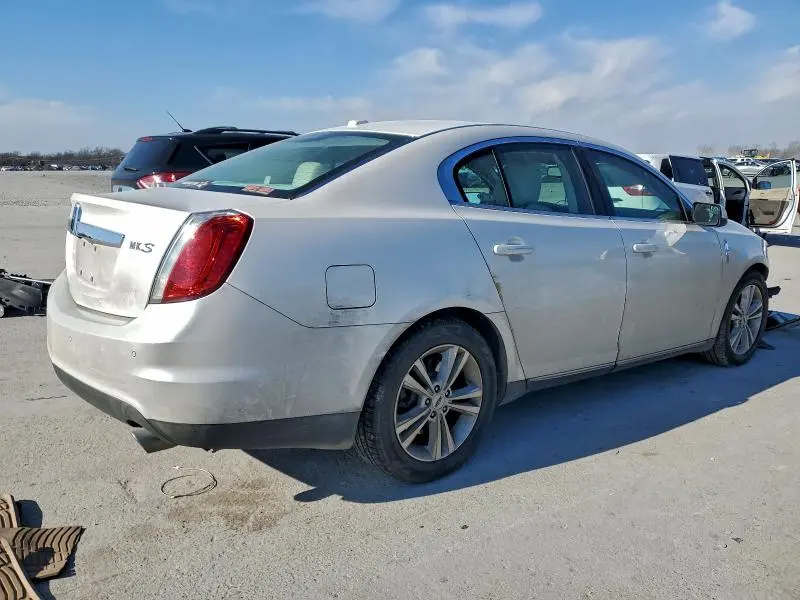 2011 LINCOLN MKS   