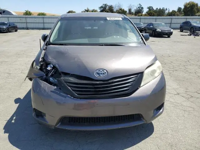 2012 TOYOTA SIENNA   