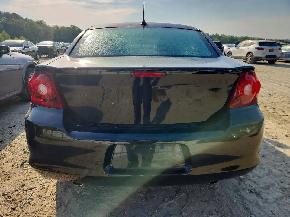 2013 DODGE AVENGER SE  