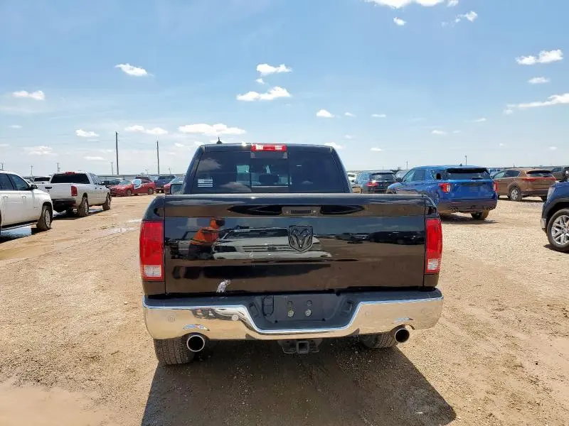 2015 RAM 1500 SLT  