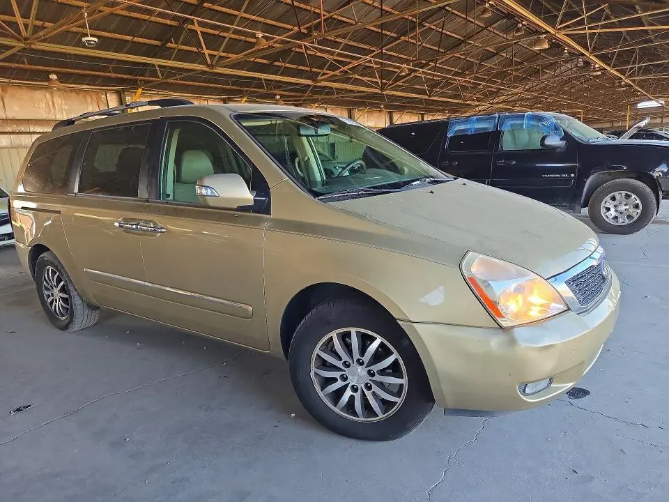 2011 KIA SEDONA EX  