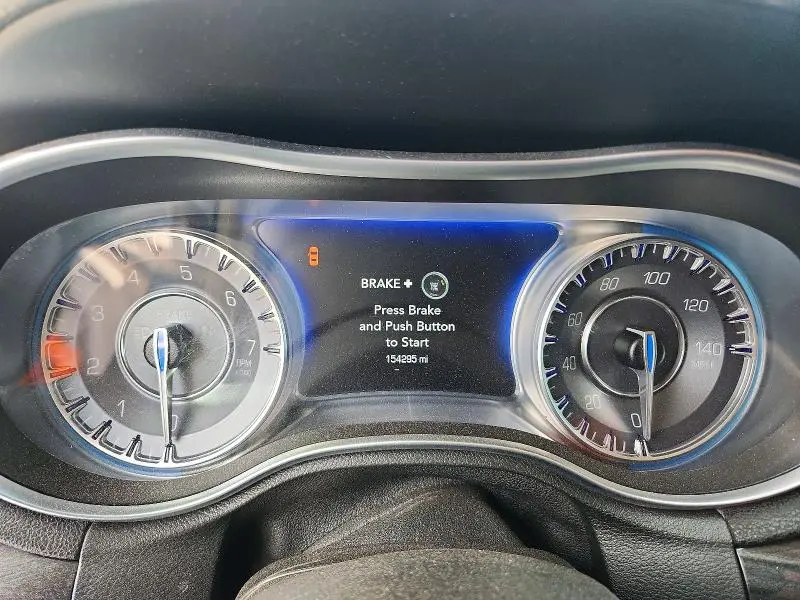 2016 CHRYSLER 300 LIMITED  