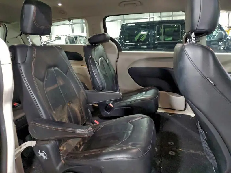 2017 CHRYSLER PACIFICA TOURING L  