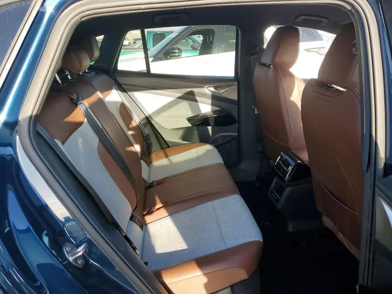 2023 VOLKSWAGEN ID.4 PRO  