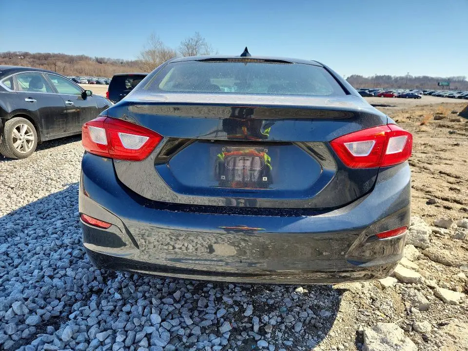 2017 CHEVROLET CRUZE LT  