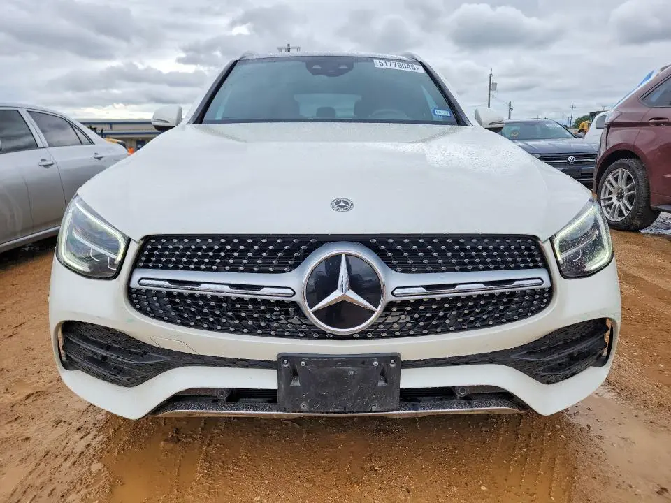 2021 MERCEDES-BENZ GLC 300  