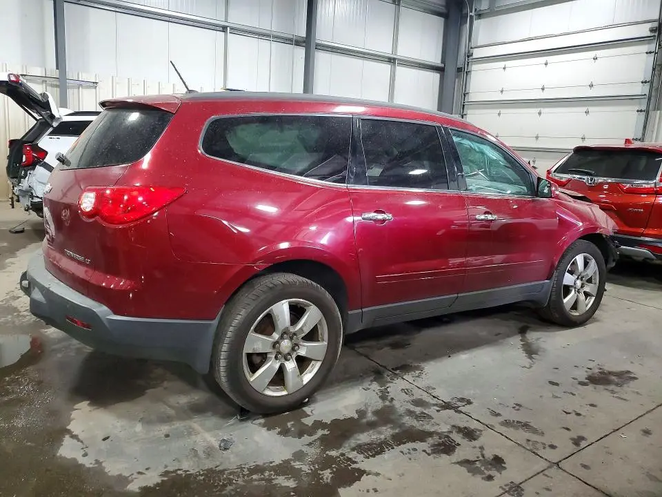 2011 CHEVROLET TRAVERSE LT  