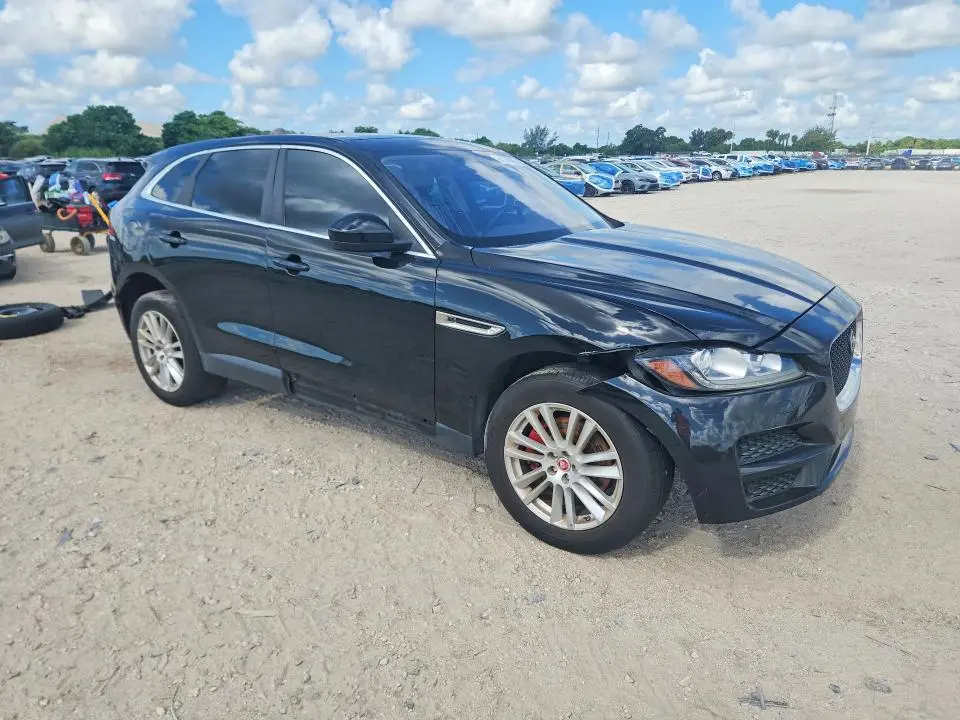 2020 JAGUAR F-PACE PRESTIGE  
