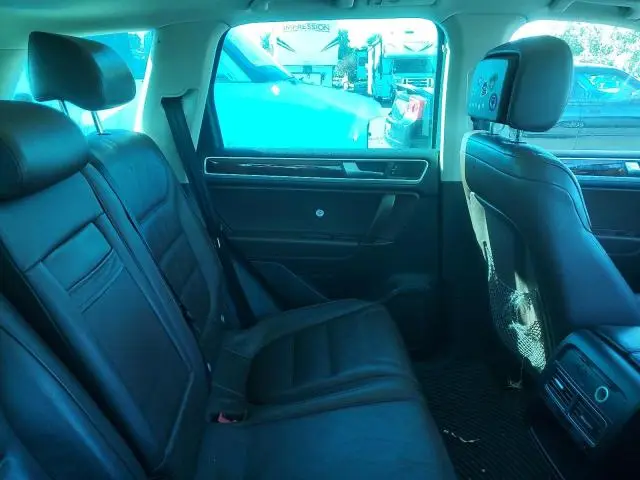 2012 VOLKSWAGEN TOUAREG V6 TDI  