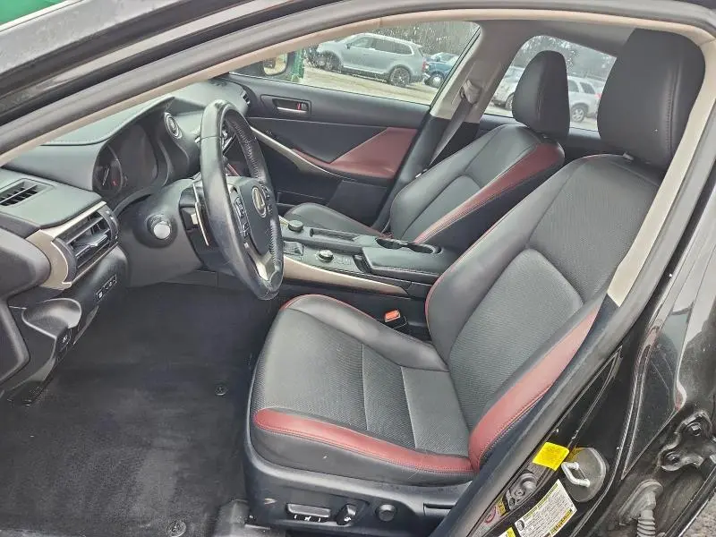 2018 LEXUS IS 300 BASE  