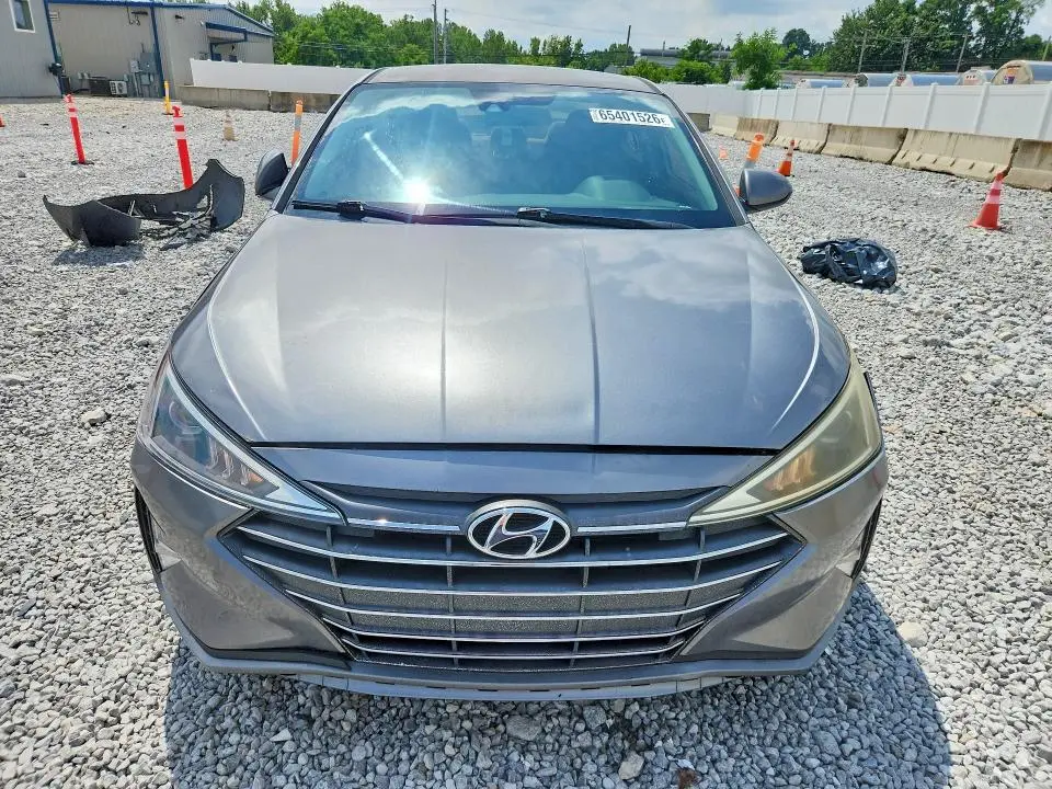 2019 HYUNDAI ELANTRA SEL  