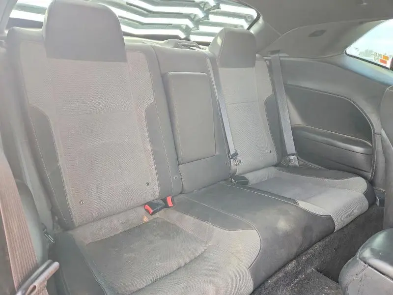 2015 DODGE CHALLENGER SXT  