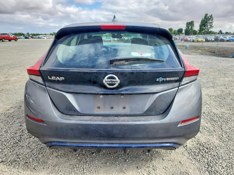 2019 NISSAN LEAF S  