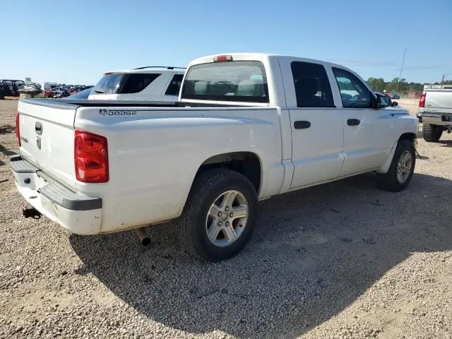 2011 DODGE DAKOTA SLT  
