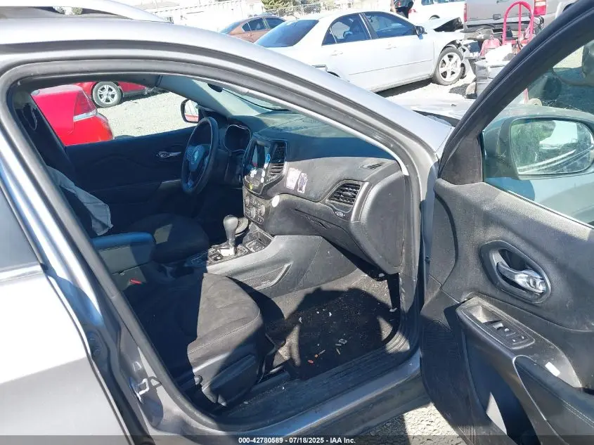 2019 JEEP CHEROKEE LATITUDE FWD