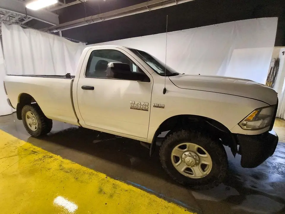 2014 RAM 2500 ST  