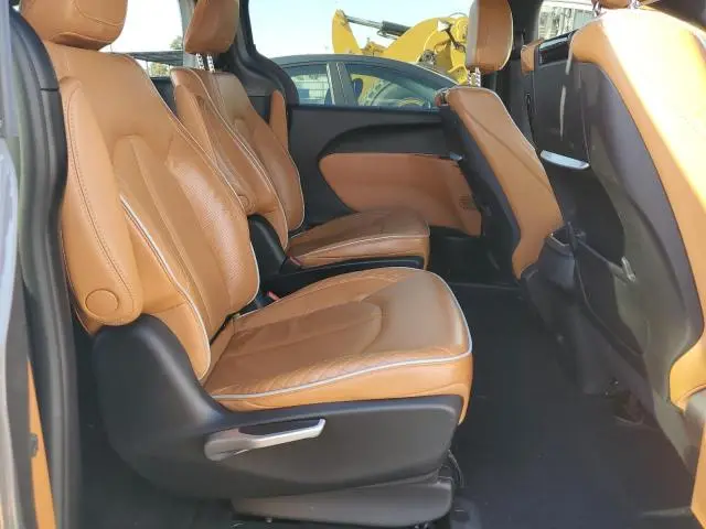 2023 CHRYSLER PACIFICA HYBRID PINNACLE  