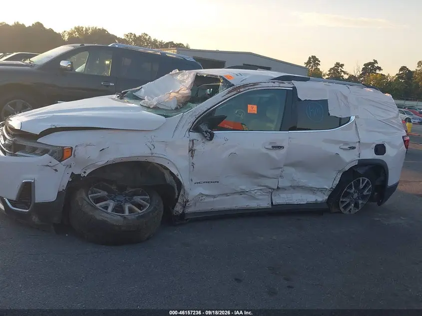 2023 GMC ACADIA FWD SLT