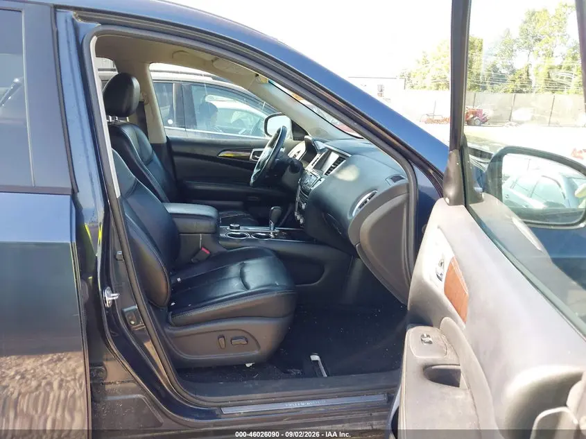 2016 NISSAN PATHFINDER SL