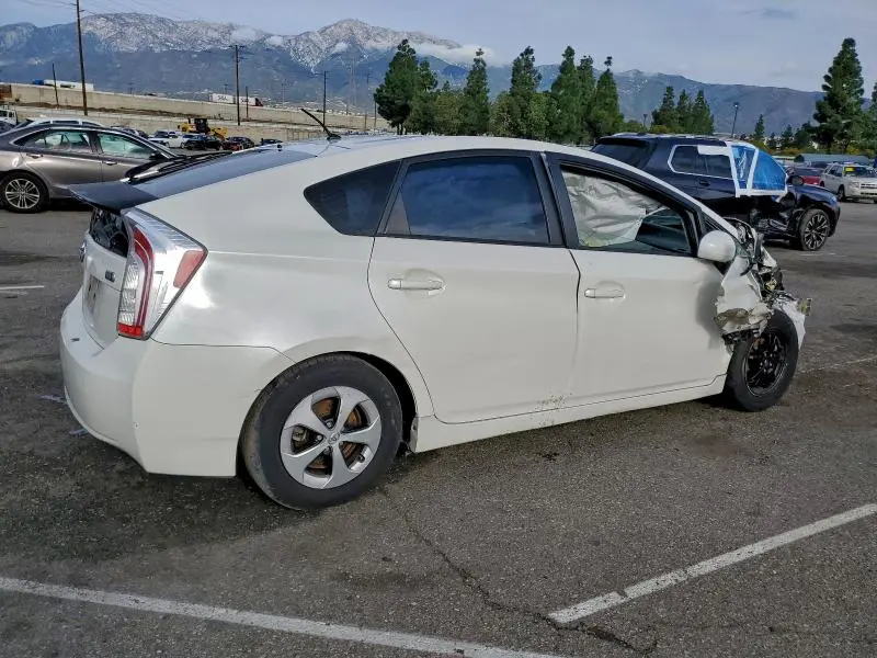 2013 TOYOTA PRIUS   