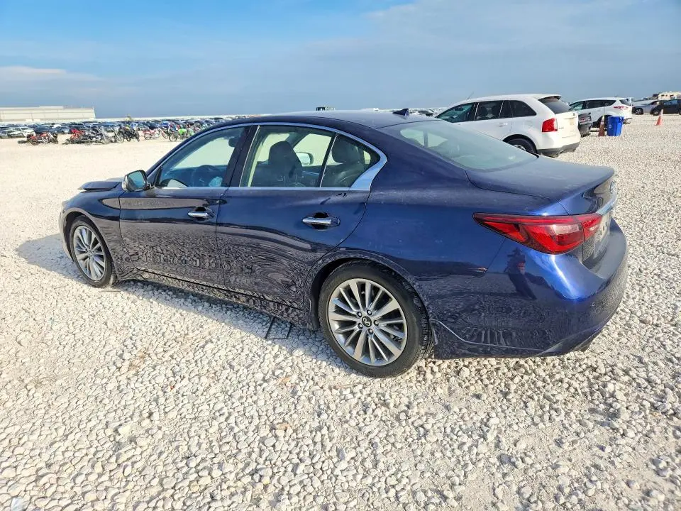 2021 INFINITI Q50 LUXE  