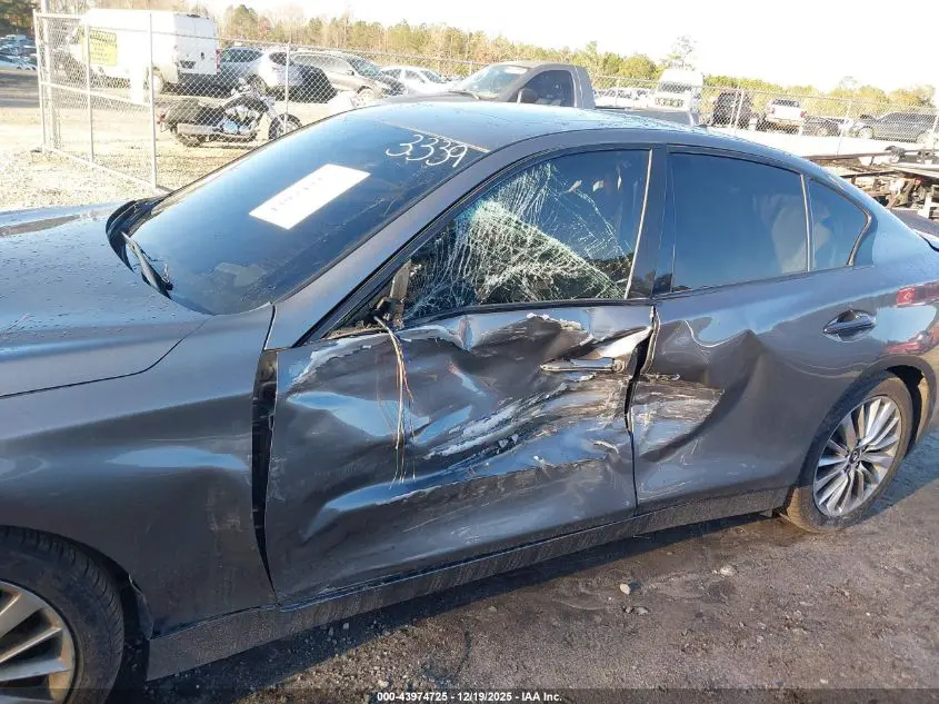 2021 INFINITI Q50 LUXE