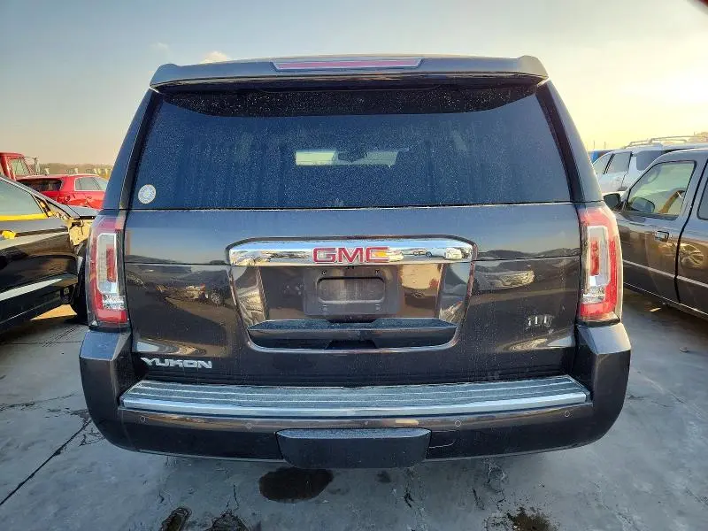 2017 GMC YUKON DENALI  