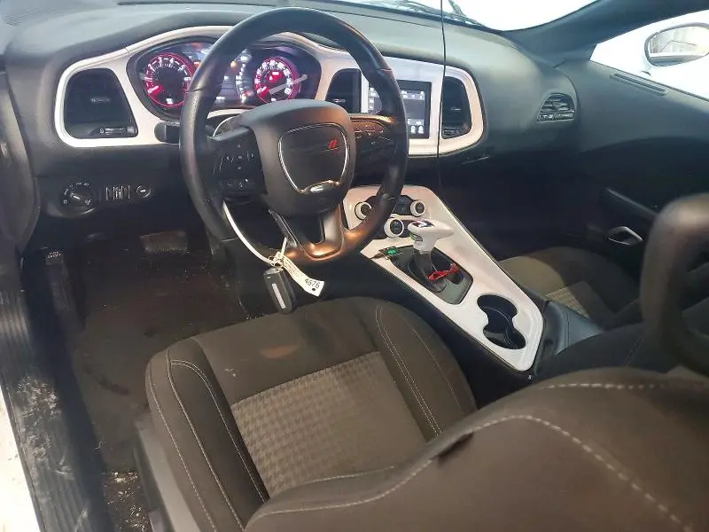 2022 DODGE CHALLENGER SXT  