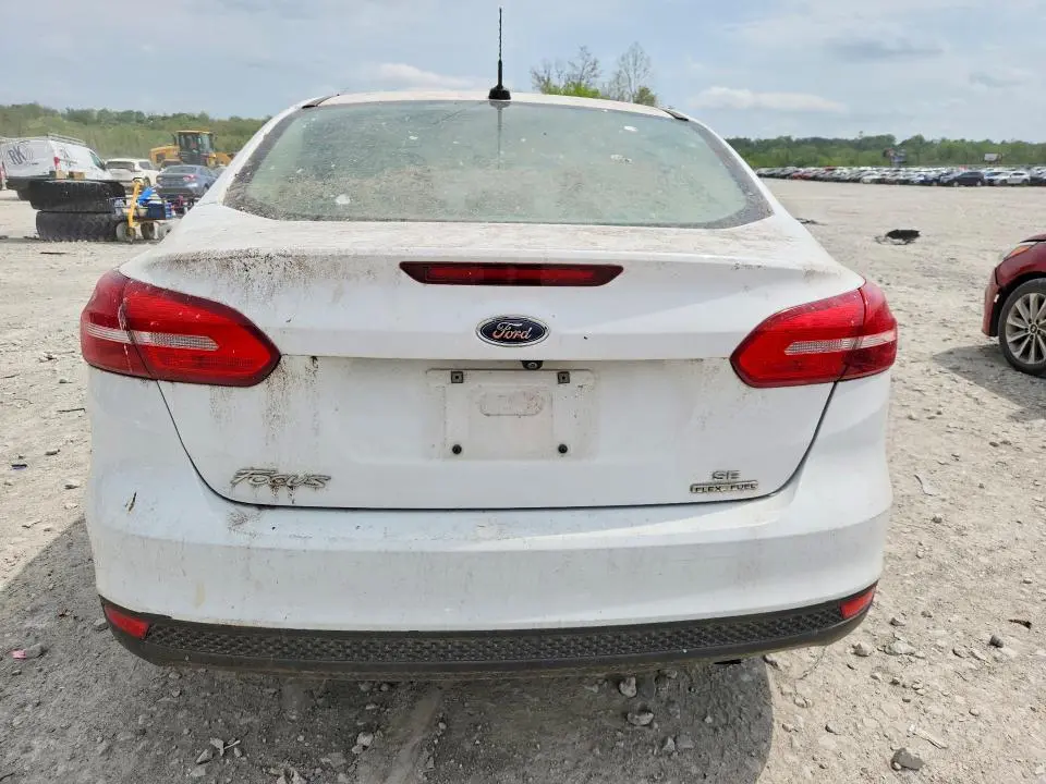 2016 FORD FOCUS SE  