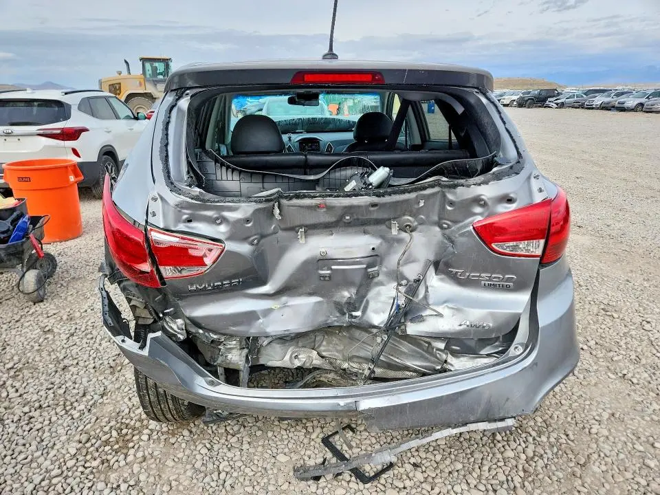 2010 HYUNDAI TUCSON LIMITED  