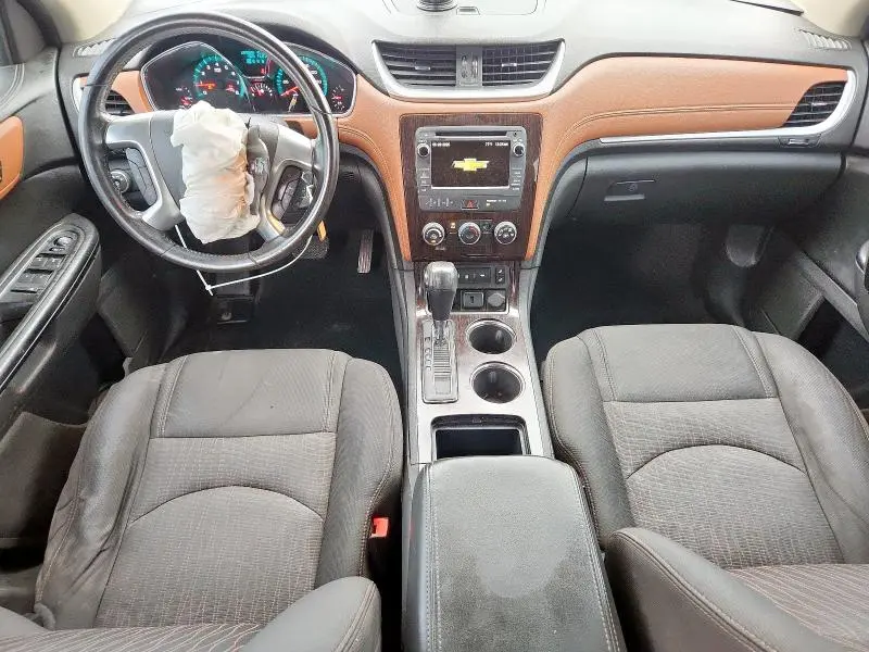 2017 CHEVROLET TRAVERSE LT  