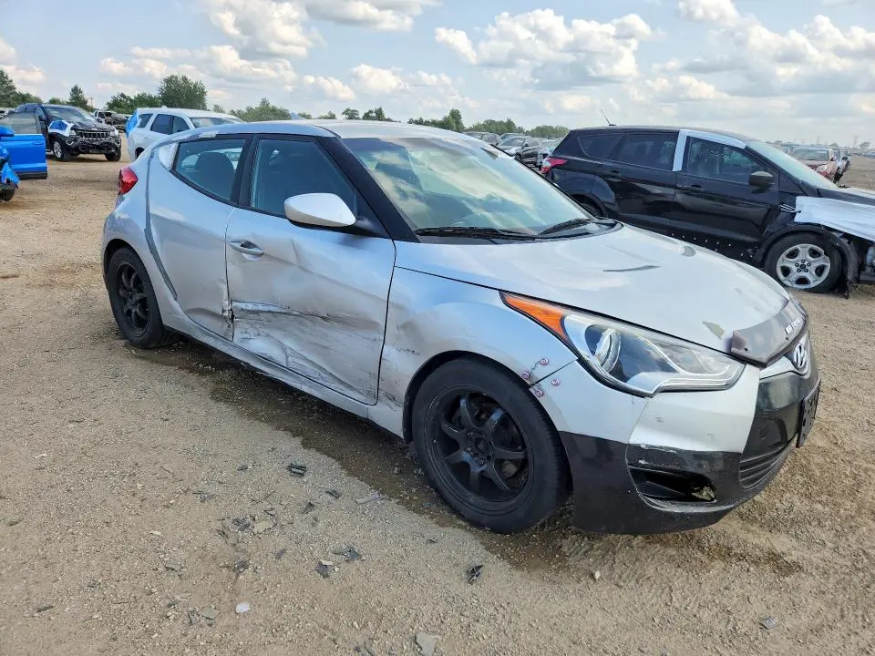 2012 HYUNDAI VELOSTER BASE  